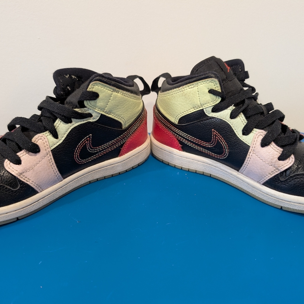 Jordans - Picture 3 of 5